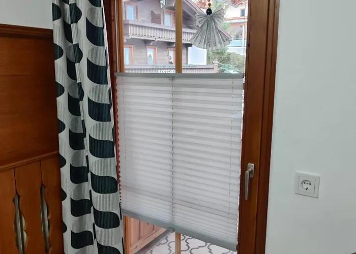 Maple مايرهوفن